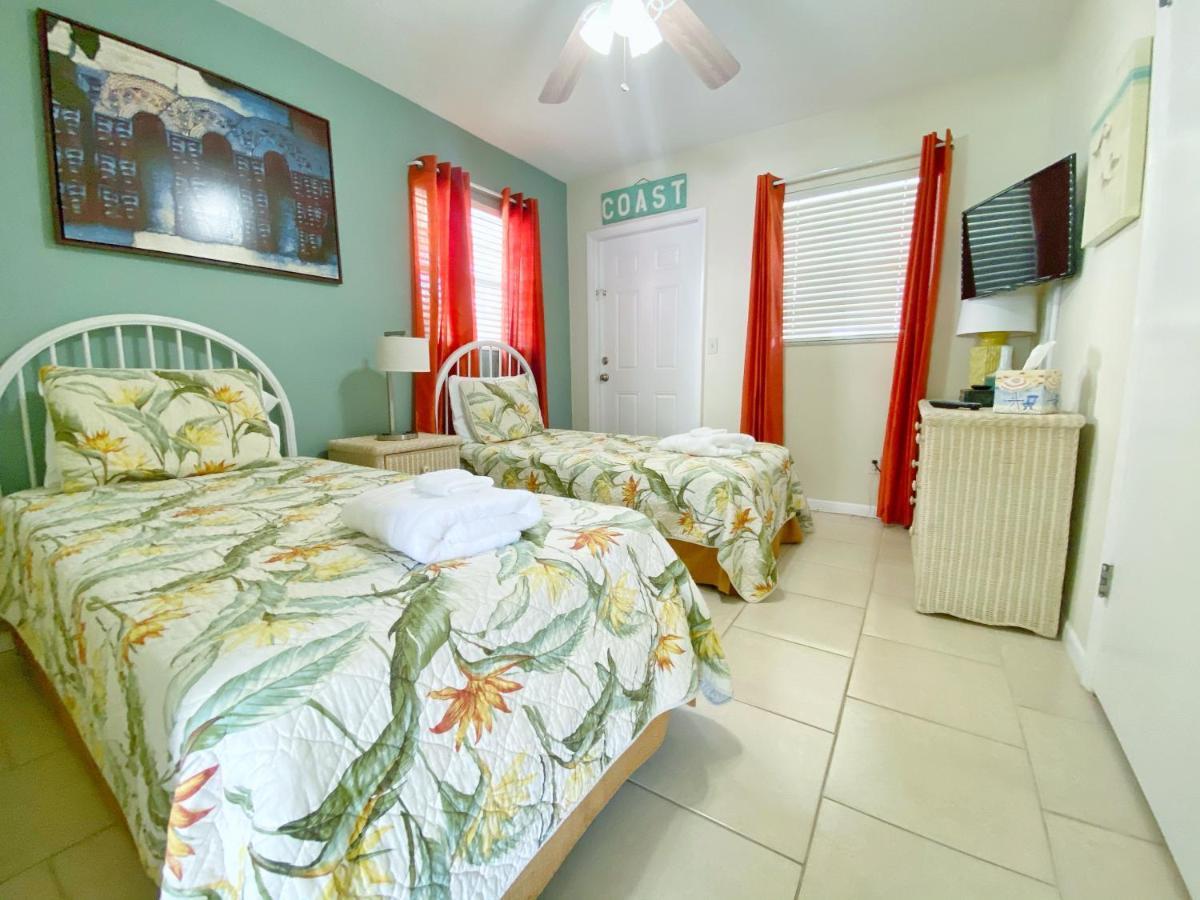 Beachtrail Lodging Apartment Clearwater Beach Bagian luar foto